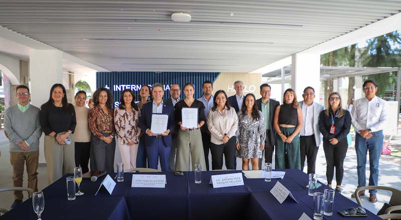 Jóvenes talentos del Tec de Monterrey impulsarán turismo en Querétaro con convenio SECTUR