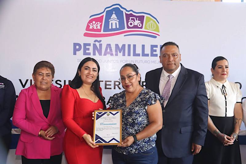 Presidenta Municipal de Peñamiller reconoce labor de trabajadores en el 23 aniversario de su sindicato