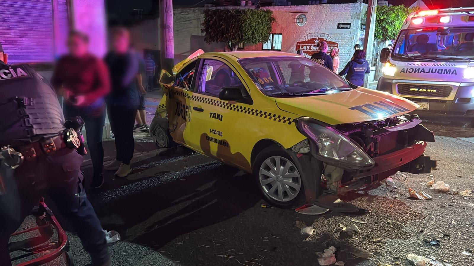 Camión recolector de basura se queda sin frenos y causa múltiple choque en Santa Bárbara, Corregidora