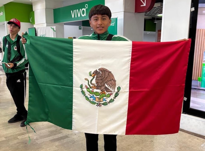 Estudiante queretano gana oro en torneo internacional de box en España