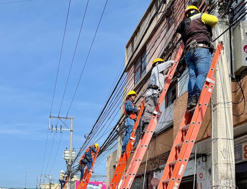 Querétaro supera meta anual con más de 25 toneladas de cable en desuso retirado de la vía pública