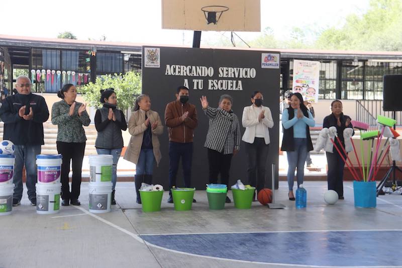 Realizan jornada “Acercando Servicios a tu Escuela” en primaria de La Estación, Peñamiller