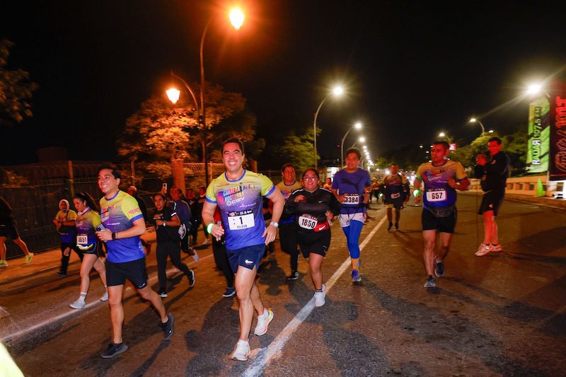 Todo un éxito la Carrera Nocturna CGV 2025 en Querétaro; participan más de 8 mil atletas