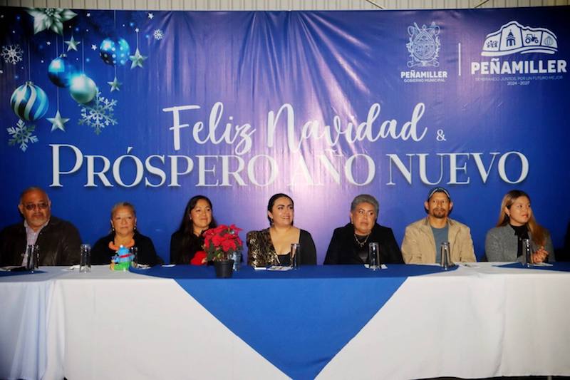 Ana Karen Jiménez encabeza cena navideña con trabajadores municipales