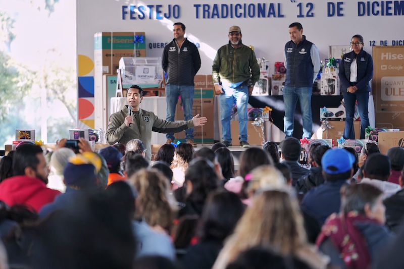 Anuncian incremento de 13% al salario los trabajadores sindicalizados del Municipio de Querétaro