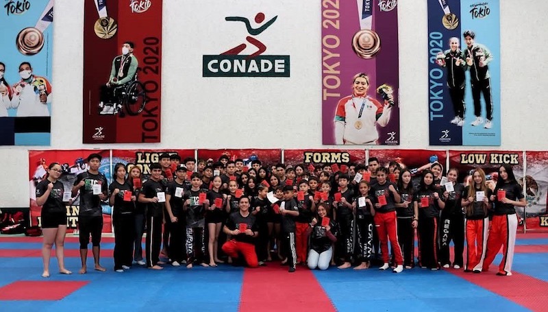 El atleta queretano Alexander Tadeo se corona campeón panamericano de kickboxing