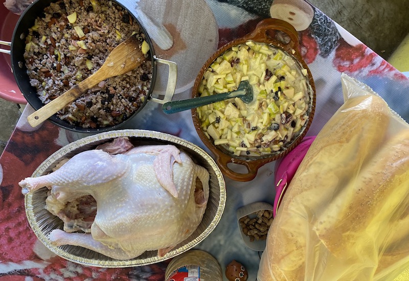 Inflación eleve costo de la cena navideña; familias pagan hasta 15% más que en 2024