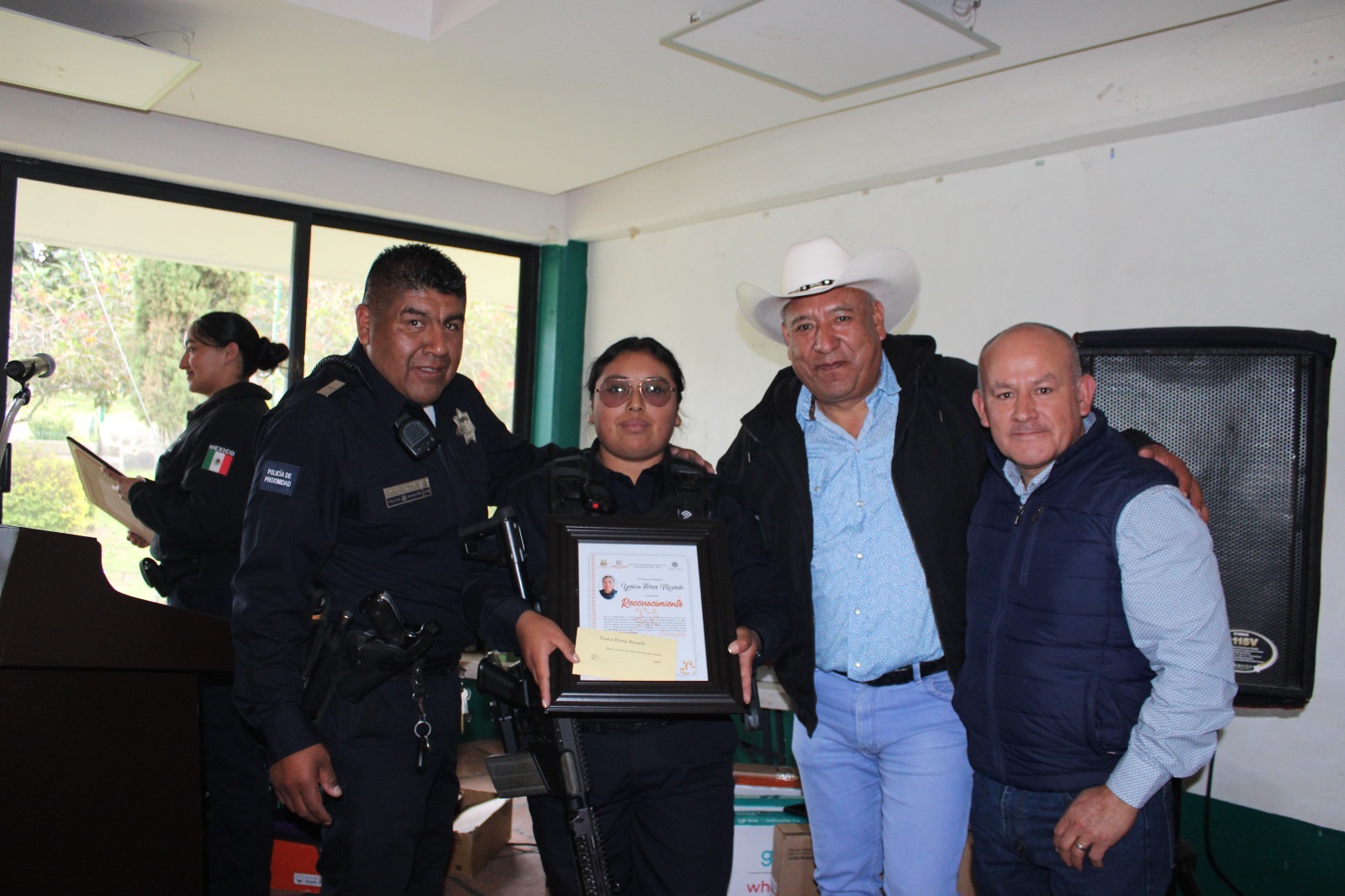 Óscar Pérez reconoce a elementos de Seguridad Pública de Amealco