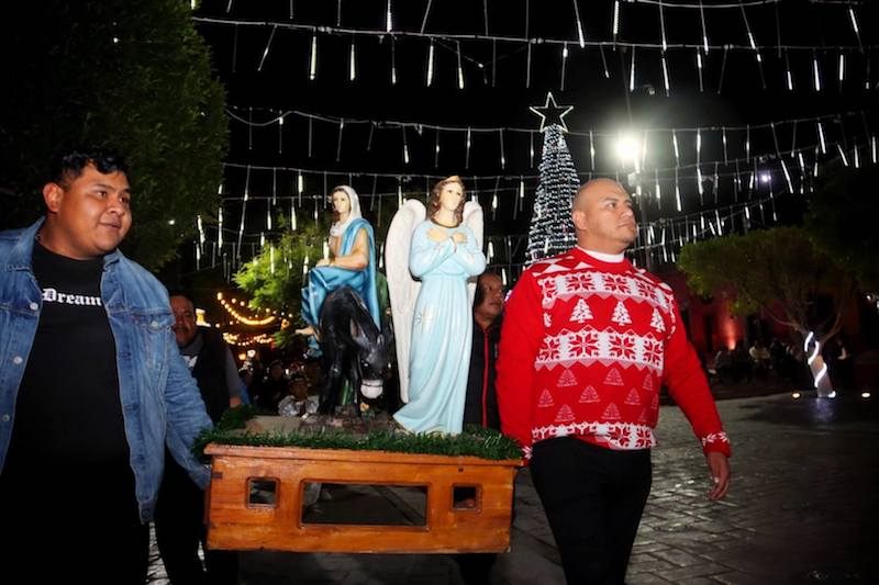 Realizan tradicional posada navideña en Peñamiller