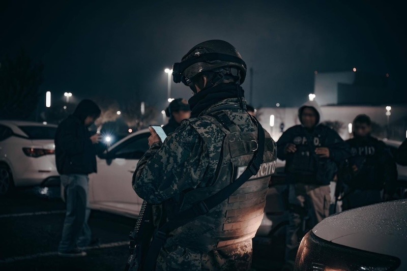 Cateos simultáneos en la capital queretana dejan cinco detenidos por diversos delitos
