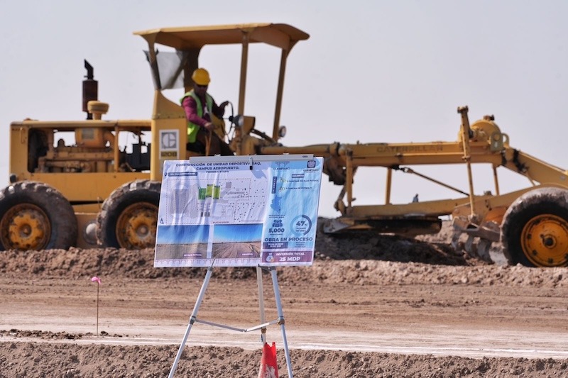 Felifer Macías anuncia inicio de la Unidad Deportiva de la UAQ Campus Aeropuerto