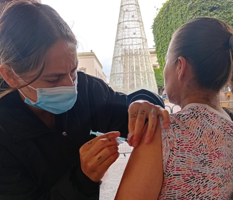 Refuerzan vacunación contra la influenza en Querétaro; suman 26 casos positivos