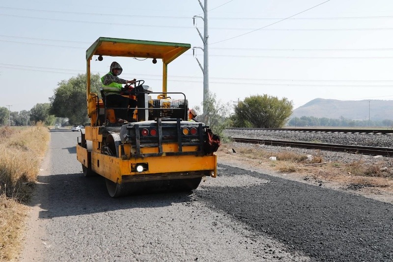Colón anuncia acciones para el mejoramiento de calles y caminos de acceso