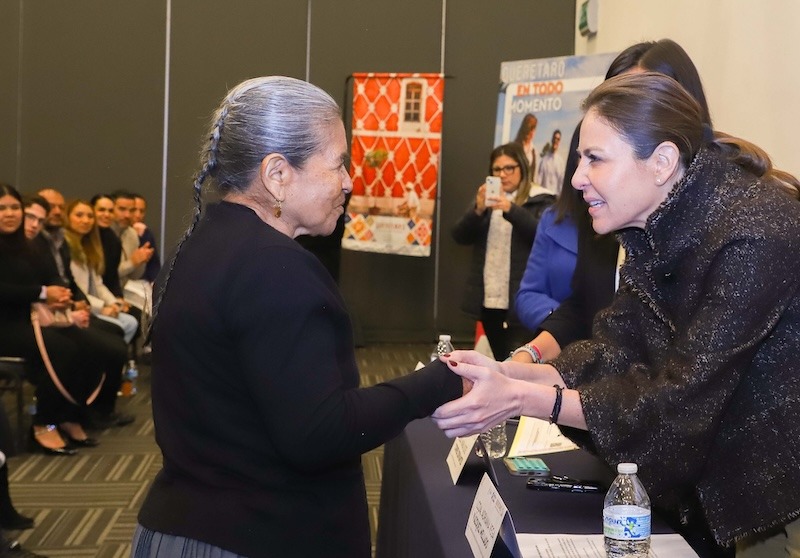 40 cocineras tradicionales queretanas reciben certificaciones por preservación y promoción de la gastronomía local