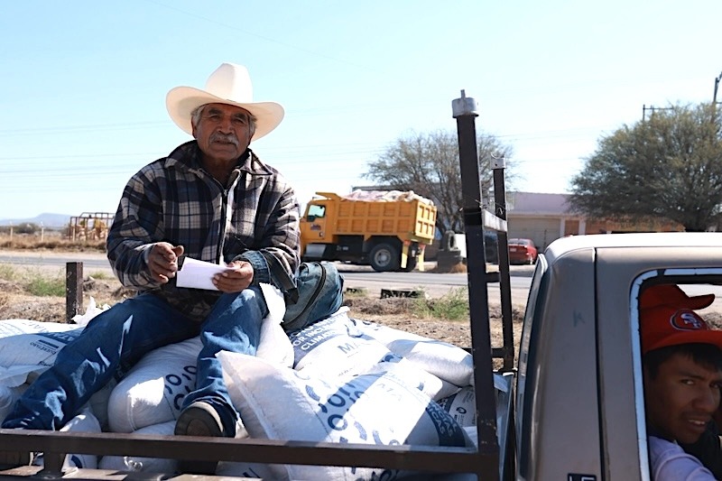 Entregan 178 toneladas de maíz para consumo humano a productores de Pedro Escobedo