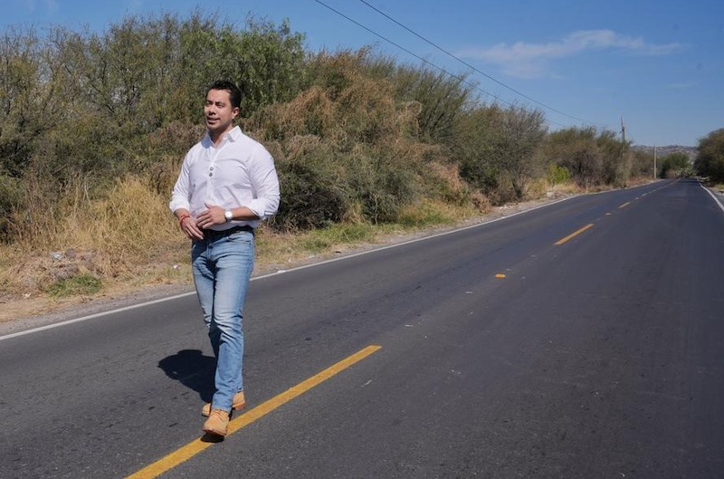 Felifer Macías, entregó rehabilitación de carretera que conecta a El Pinto, Pintillo y Montenegro en Santa Rosa Jáuregui