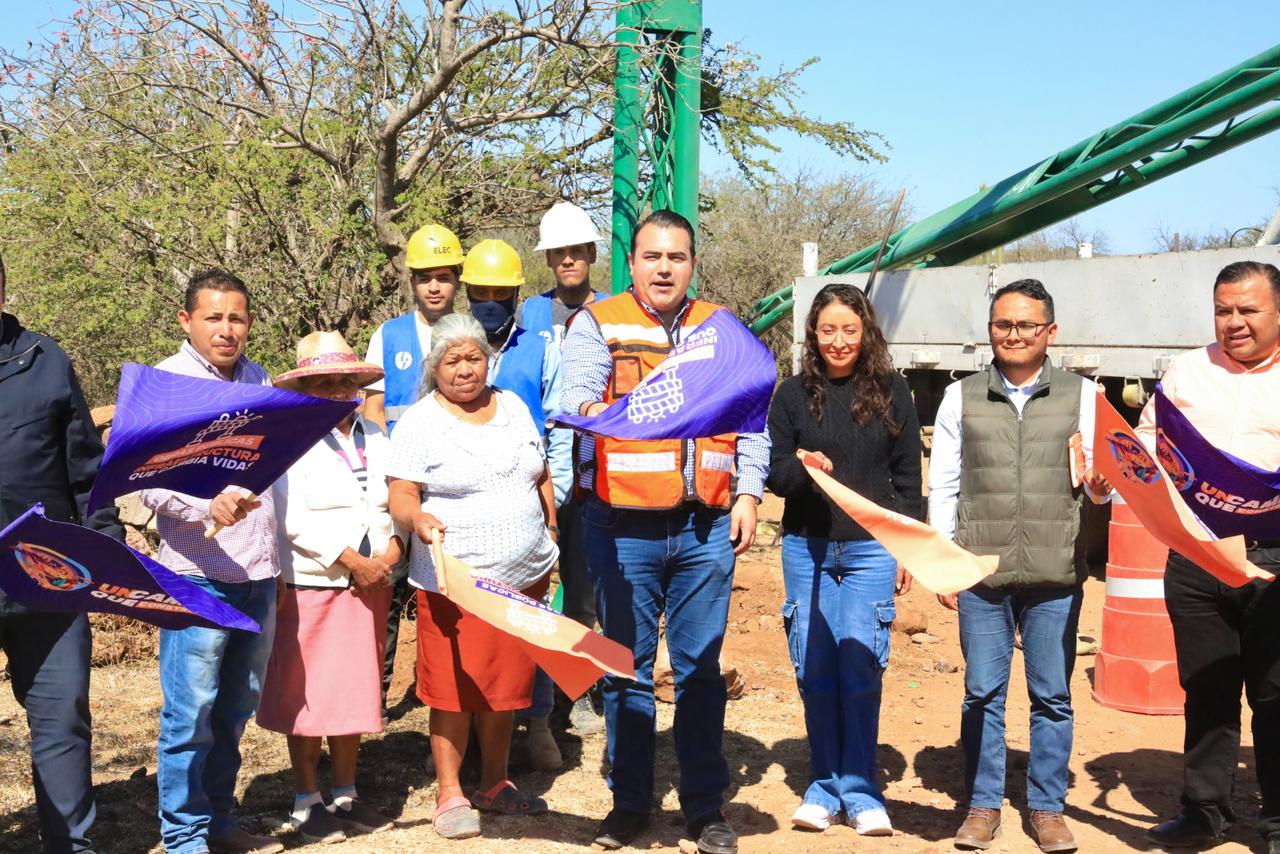 Gaspar Trueba arranca obra de ampliación eléctrica y alumbrado en Las Cenizas, Colón