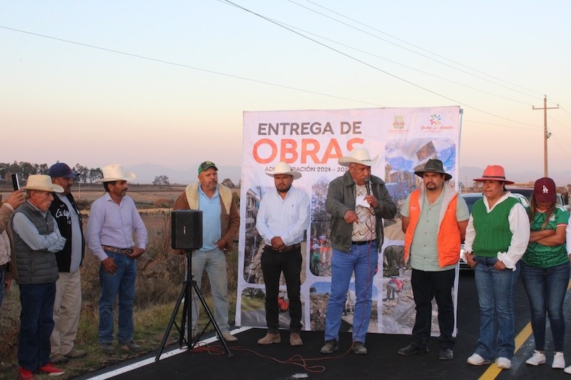 Óscar Pérez entrega obras prioritarias en la zona San Ildefonso–Oriente de Amealco