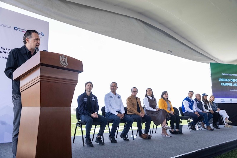 Entrega Mauricio Kuri primera etapa de unidad deportiva en la UAQ Campus Aeropuerto