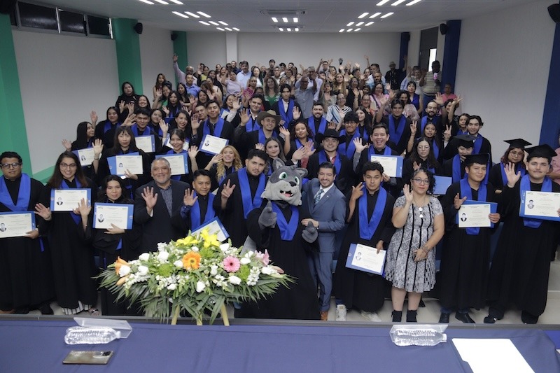 Egresan 64 nuevos TSU de la Universidad Tecnológica de Corregidora (UTC)