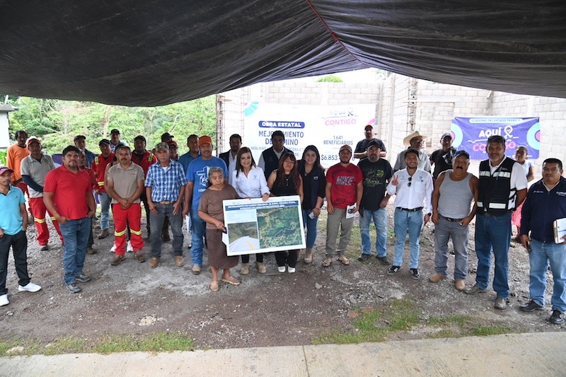 Integran comité de obra en Landa de Matamoros para mejoramiento del camino Neblinas-El Humo