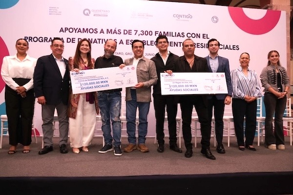 Luis Nava encabeza entrega de donativos a 38 centros de internamiento en Querétaro