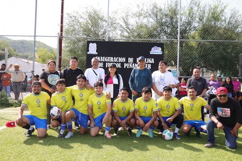 Ana Karen Jiménez inaugura Liga Municipal de Fútbol en Peñamiller