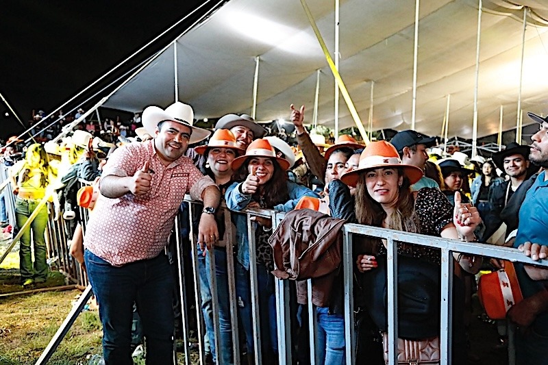 Colón celebra 103 años con jaripeo exitoso; reportan y saldo blanco