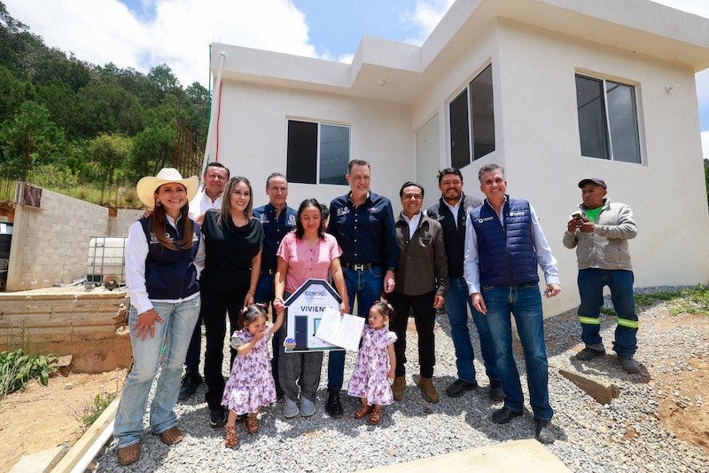 Entrega Mauricio Kuri sistema de agua potable que beneficiará a comunidades de San Joaquín y Cadereyta