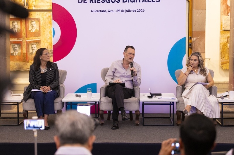Estudio revela riesgos digitales para la infancia; 40% de estudiantes perciben mejoras tras aplicación de la Ley Kuri