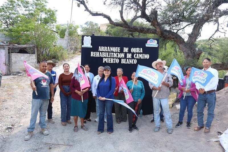 Ana Karen Jiménez inicia rehabilitación del camino de acceso a Puerto Blanco, Peñamiller