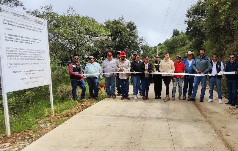 Carlos Manuel Ledesma entrega obras en comunidades de San Joaquín