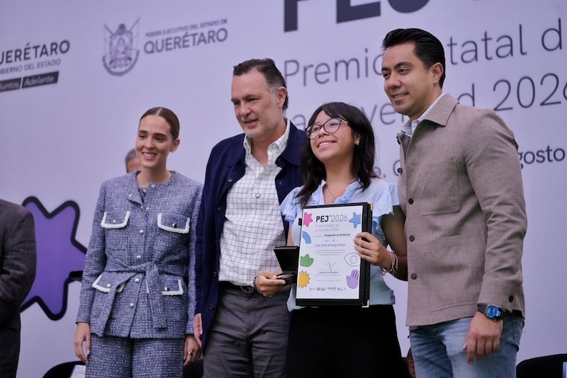 Felifer Macías destaca talento y resiliencia de jóvenes durante Premio Estatal de la Juventud 2026