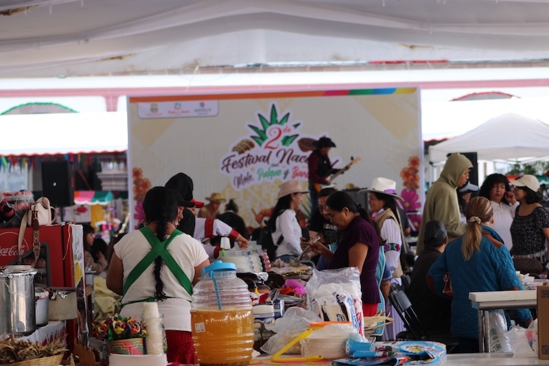 Amealco realiza con éxito el primer día del 2.º Festival Nacional del Mole, Pulque y Barbacoa 2026