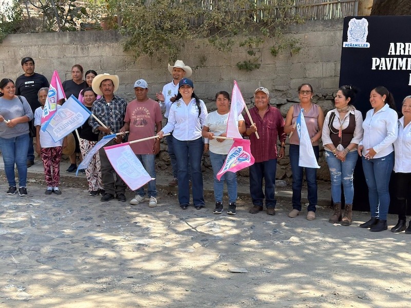 Arranca pavimentación de la calle principal en La Higuera, Peñamiller