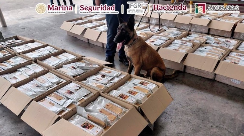Detectan cocaína oculta en cargamento de café en el AICM