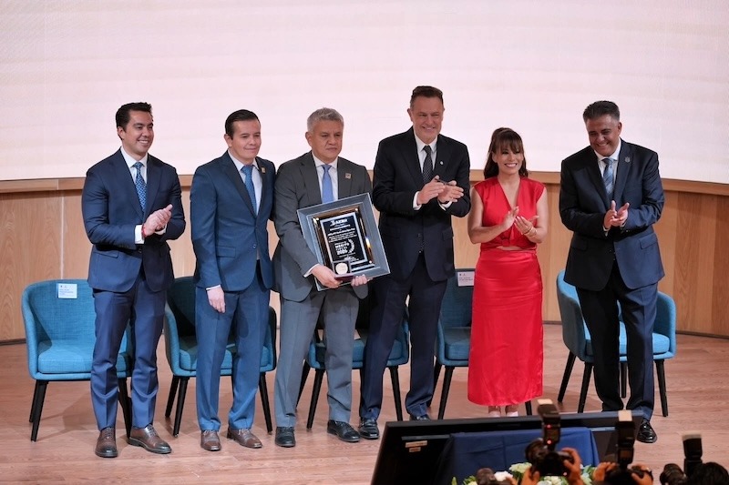 Felifer Macías destaca aportación de fiscalistas al desarrollo y disciplina financiera de Querétaro