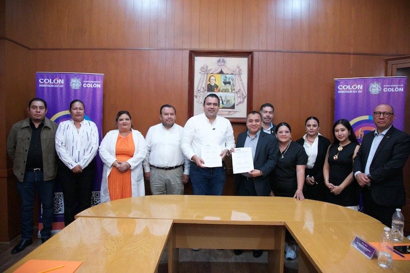 Gaspar Trueba firma convenio con Universidad Cuauhtémoc para ampliar servicios de salud en Colón