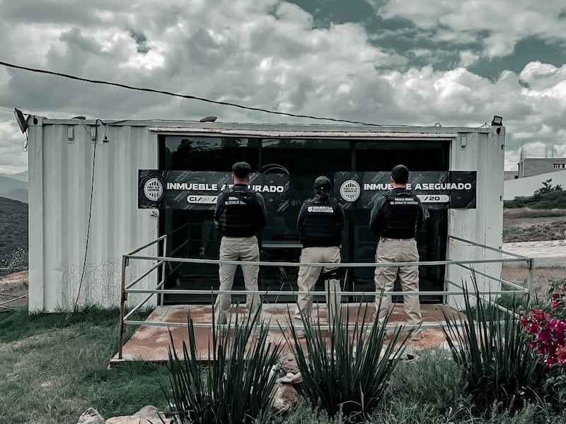 Querétaro va contra desarrollos inmobiliarios que ofertaban terrenos sin autorización; Fiscalía ejecuta siete cateos