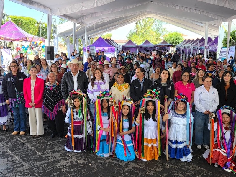 Reconocen en Amealco la fuerza y legado de las mujeres indígenas