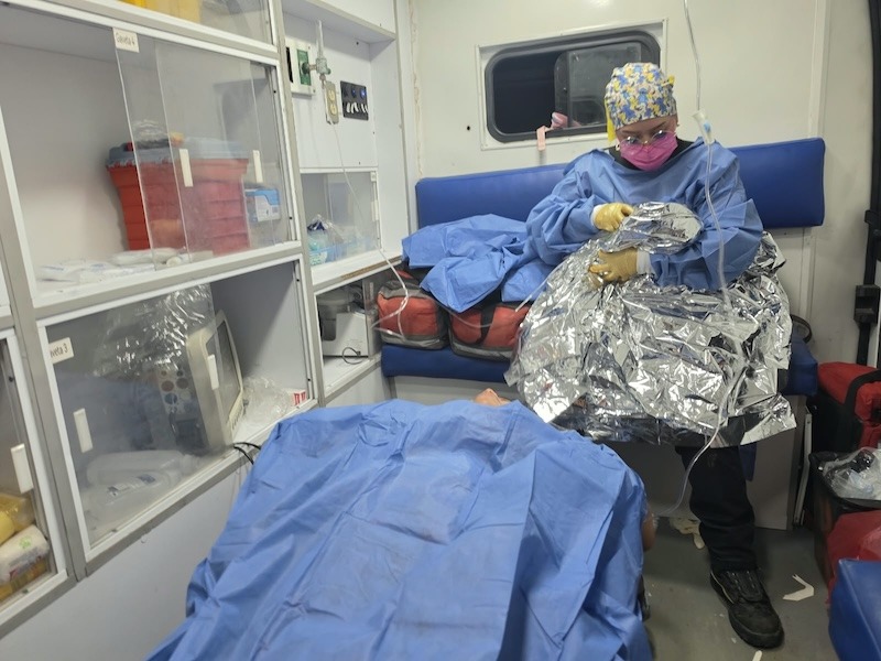 Protección Civil de Colón atiende parto fortuito en Soriano; madre y bebé fueron trasladados al hospital